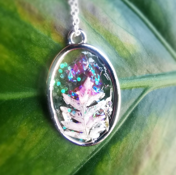 Stained Glass Florals - Picture 2 of 3